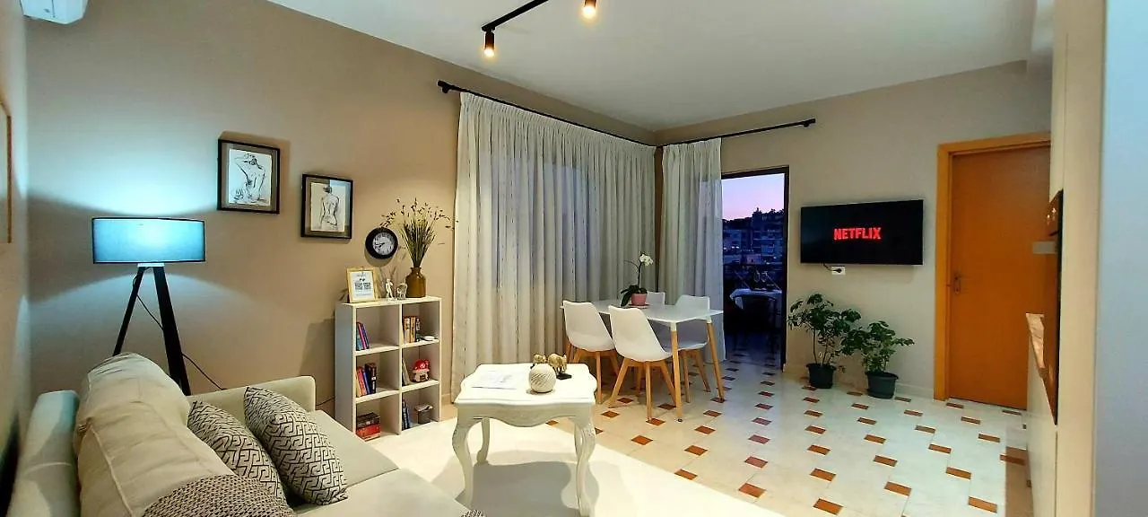 Cozy Apartment In The Heart Of Bllok Tirana 0*,