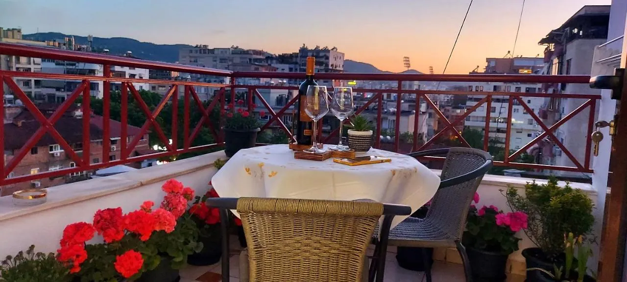 Cozy Apartment In The Heart Of Bllok Tirana